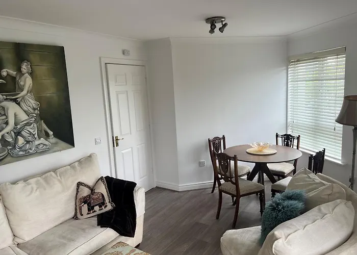 Cosy 2 Double Bed Apartment