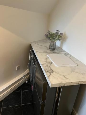 Cosy 2 Double Bed Apartment *